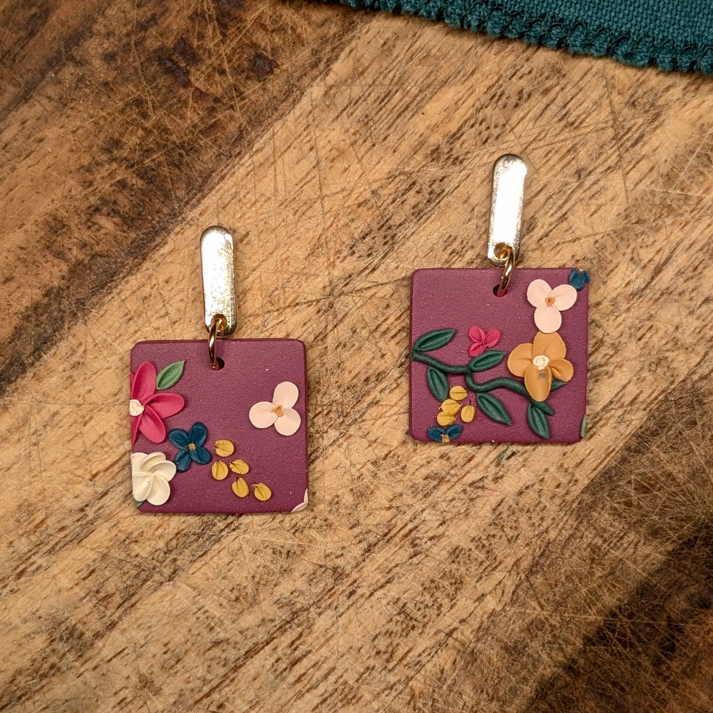 Square Earrings in Plum Floral 01