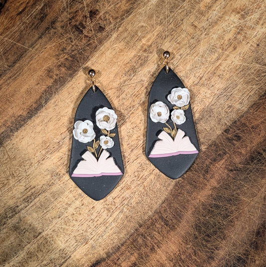 Elinor Earrings in White Floral Books