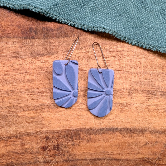Elizabeth Earrings in Blue Floral Monochrome 01