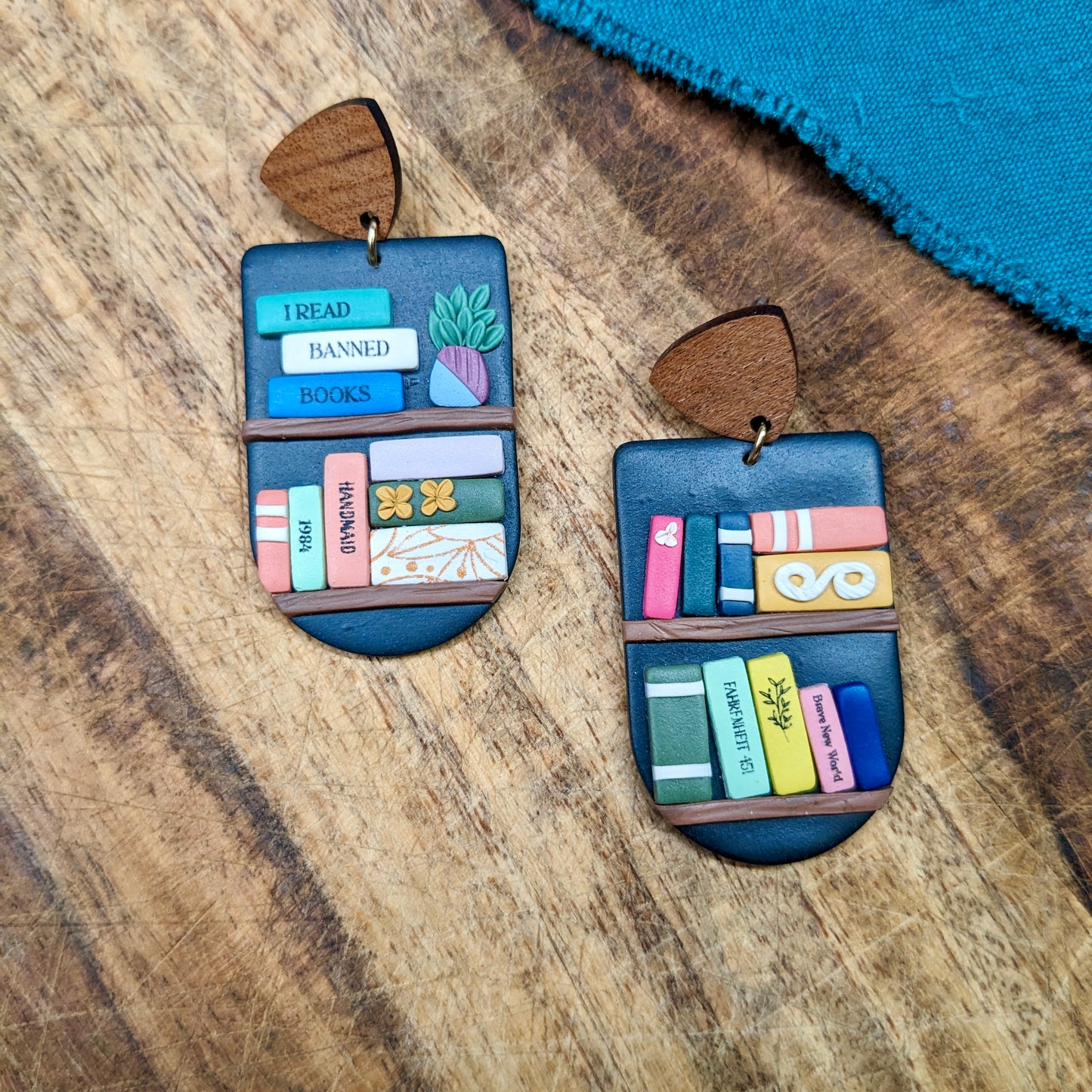 Elizabeth "I Read Banned Books" Bookshelf Earrings 02