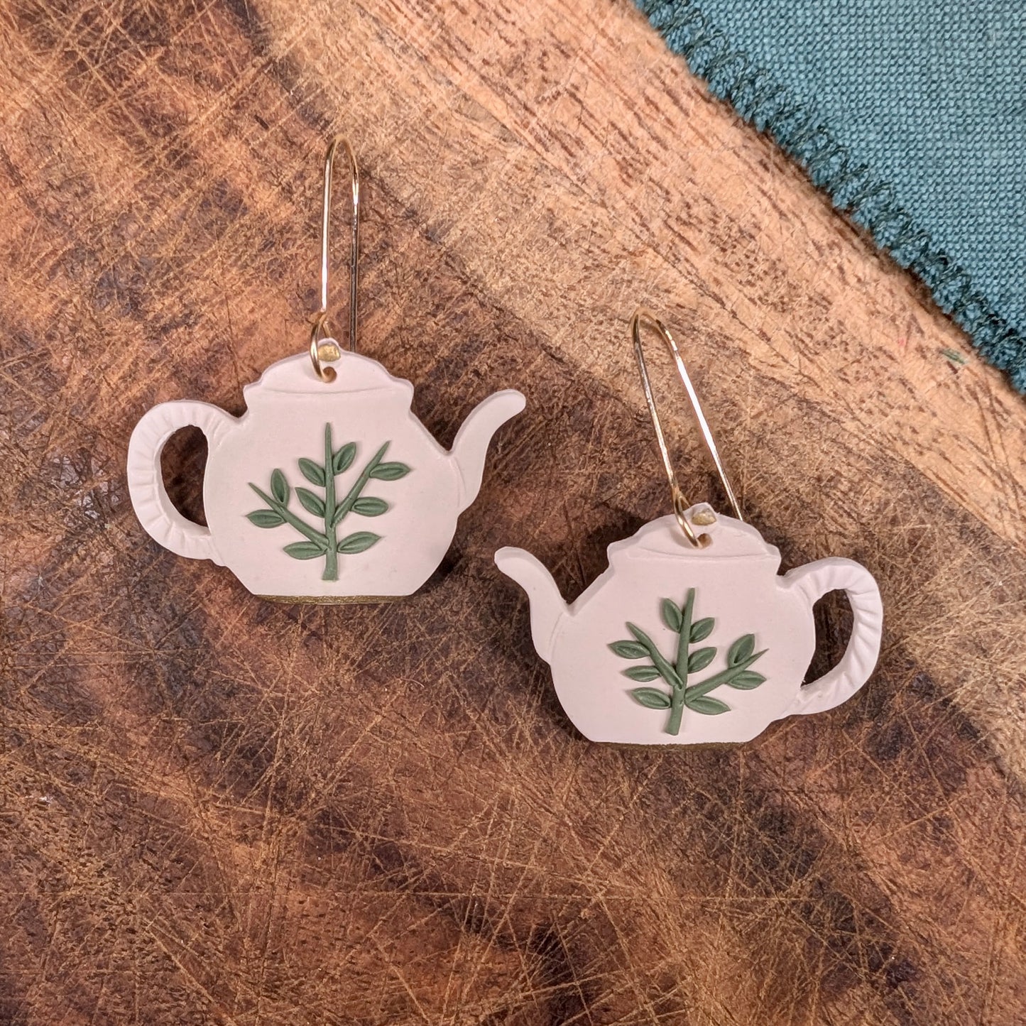 Teapot Earrings with Green Fauna